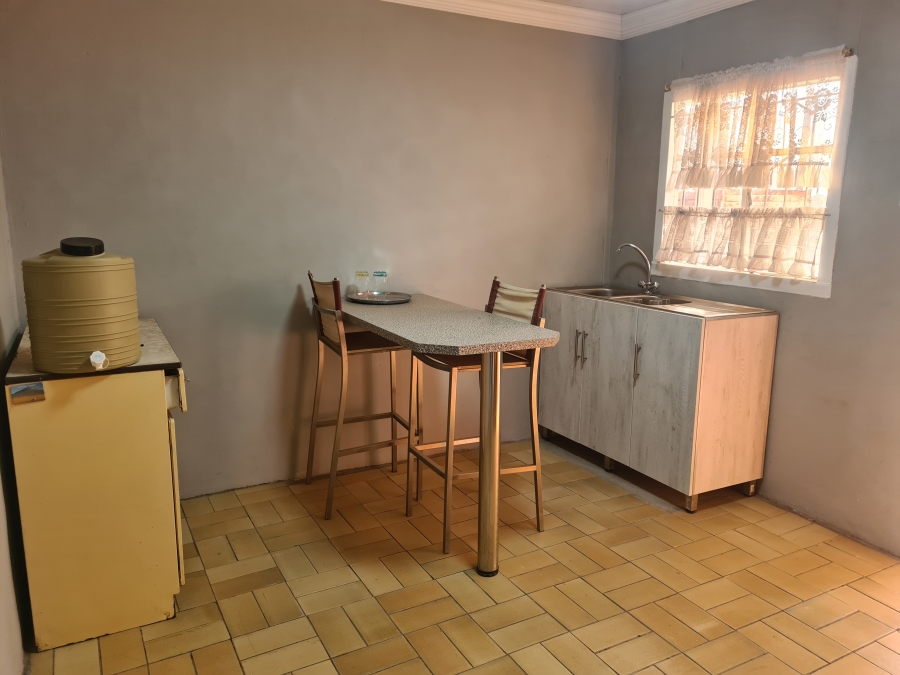 2 Bedroom Property for Sale in Roodepan Northern Cape